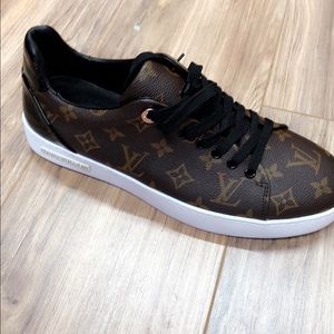 louis vuitton shoes for men crystal louis vuitton shoes lv mens sneaker lv mens sneaker poshmark louis vuitton shoes for men crystal louis vuitton shoes lv mens sneaker lv mens sneaker poshmark